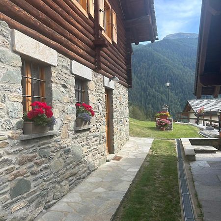 Affittacamere Monolocale Di Montagna Gressan Esterno foto